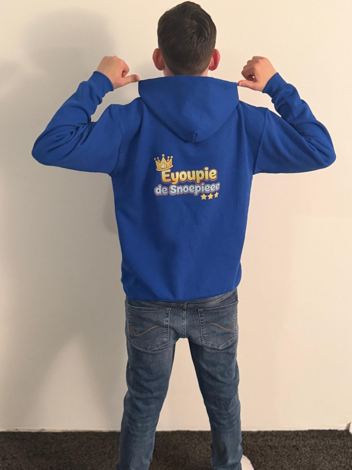 Blauwe hoodie achterkant