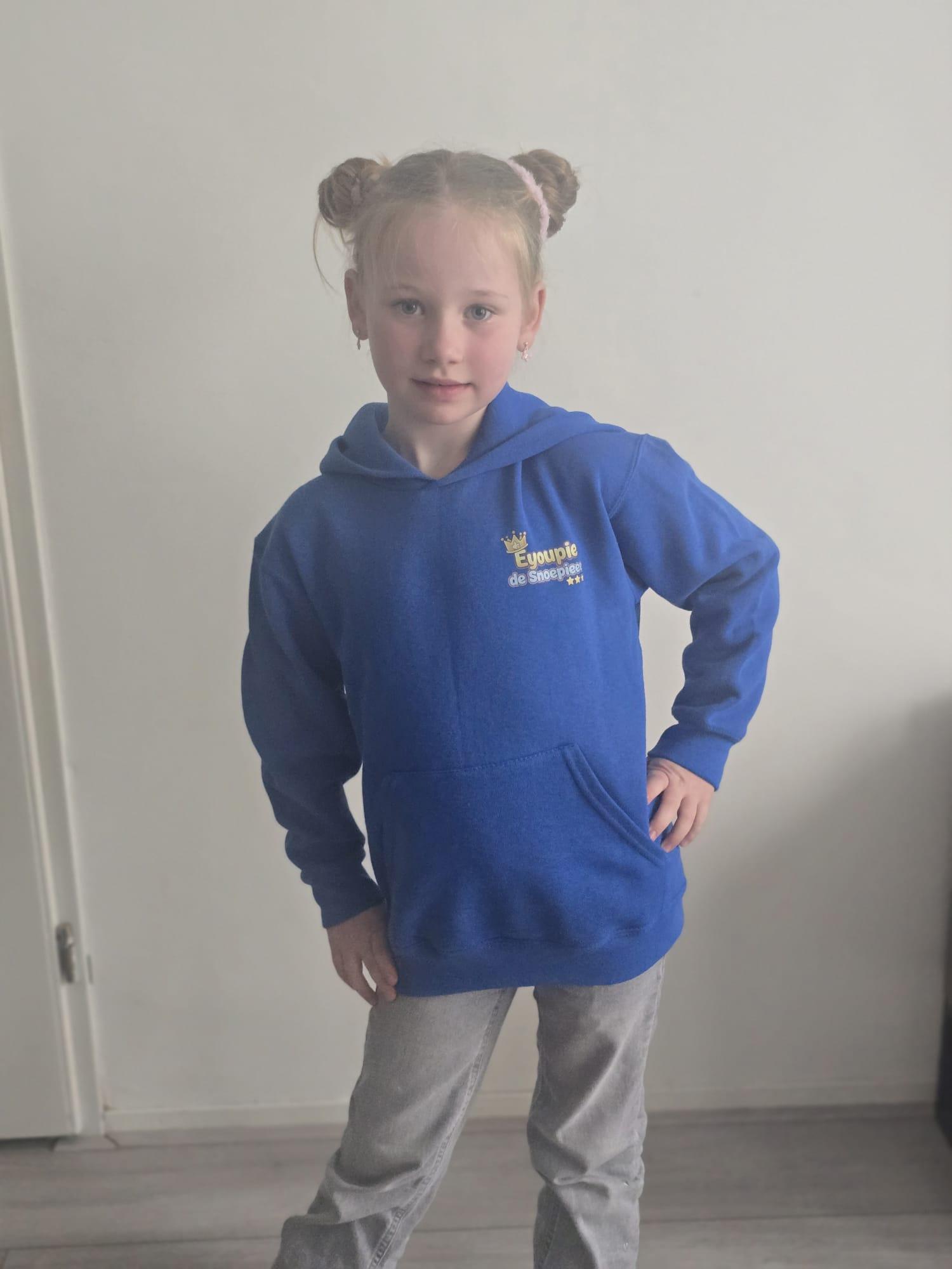 Blauwe kids hoodie voorkant