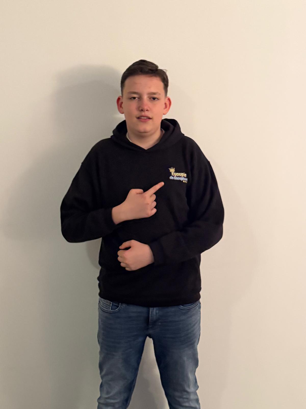 Zwarte hoodie voorkant