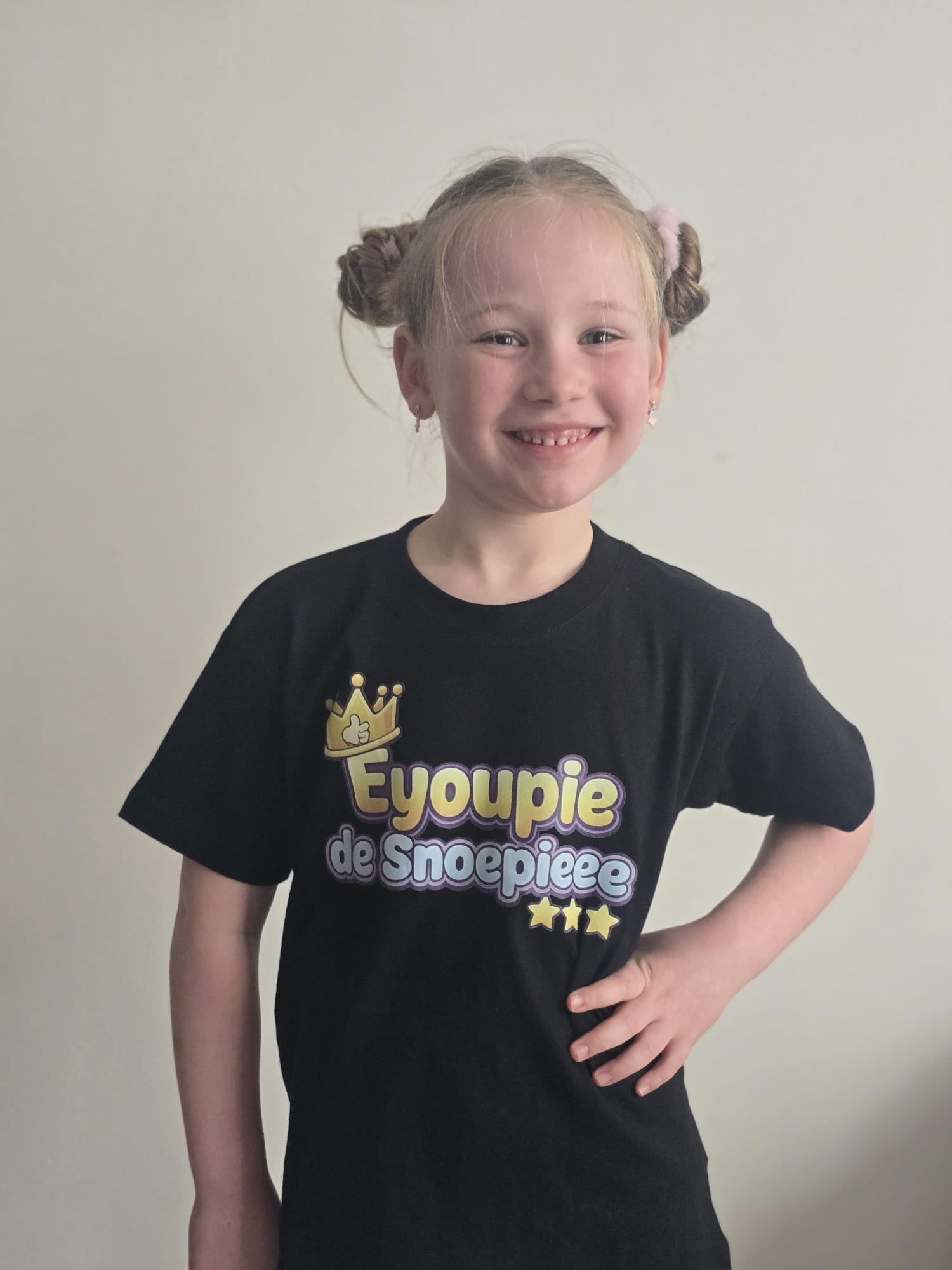 Zwart t-shirt voorkant